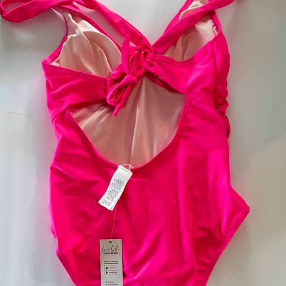 Cupshe Women's Release Happiness Ruched Cross Back One Piece Swimsuit Medium NWT - Picture 4 of 9